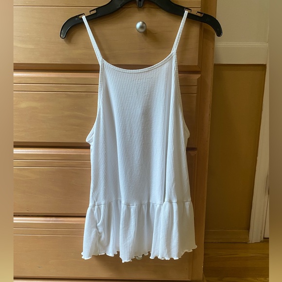 🦅 Soft n Sexy 🇺🇸 Viscose top from AEO Size small 🦅 🇺🇸 - Picture 2 of 9